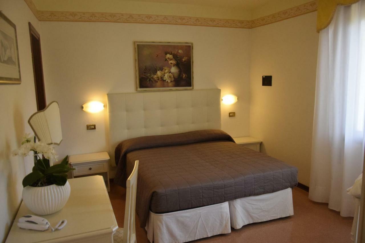 Hotel Marilu Eraclea Mare Εξωτερικό φωτογραφία