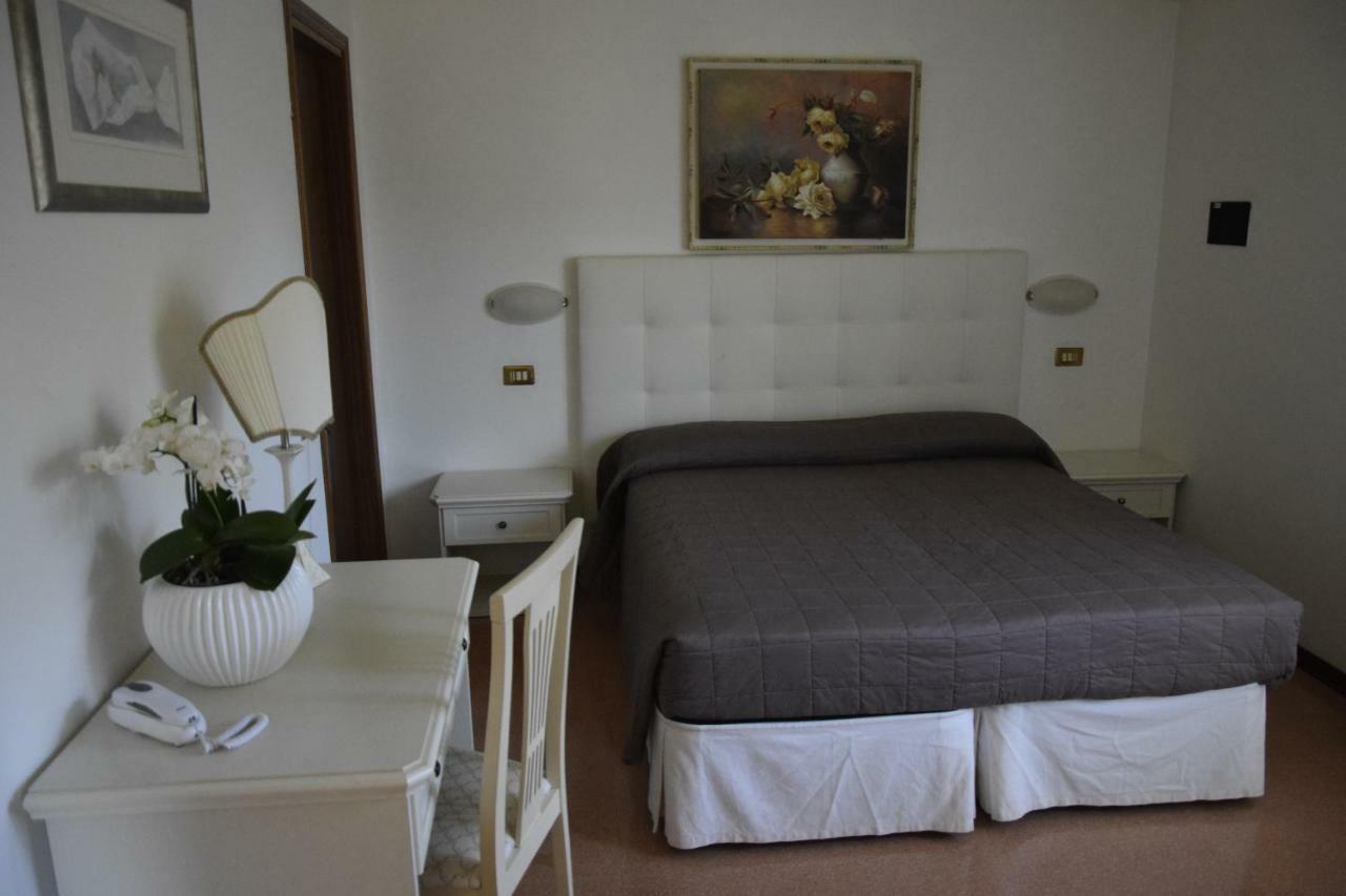 Hotel Marilu Eraclea Mare Εξωτερικό φωτογραφία